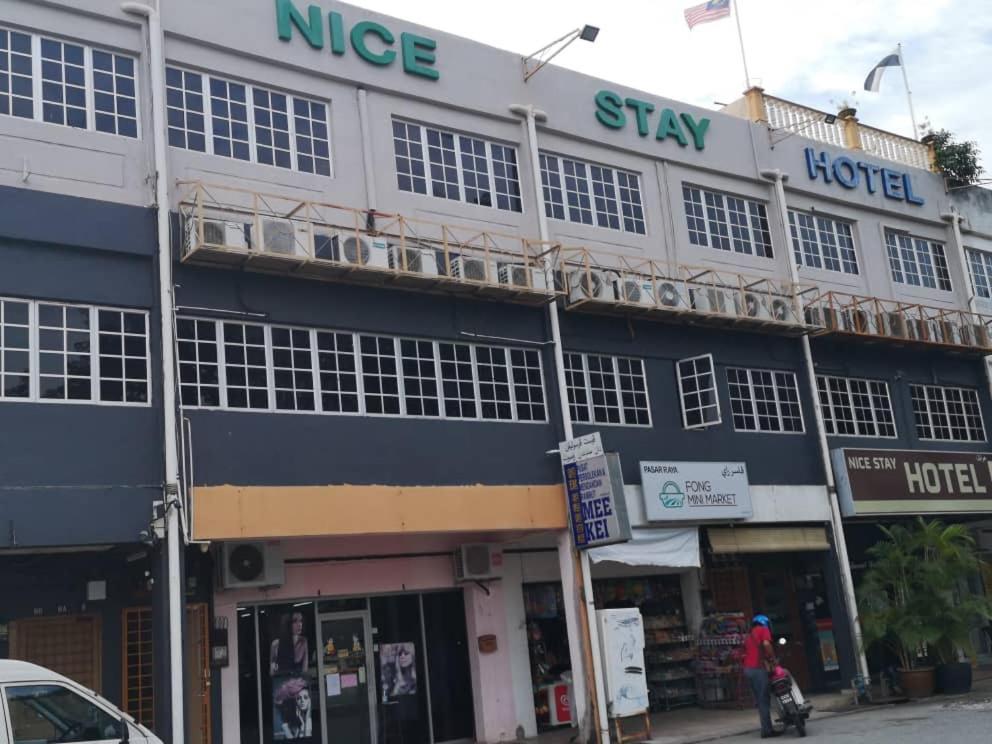 Nice Stay Hotel Raub Exteriér fotografie