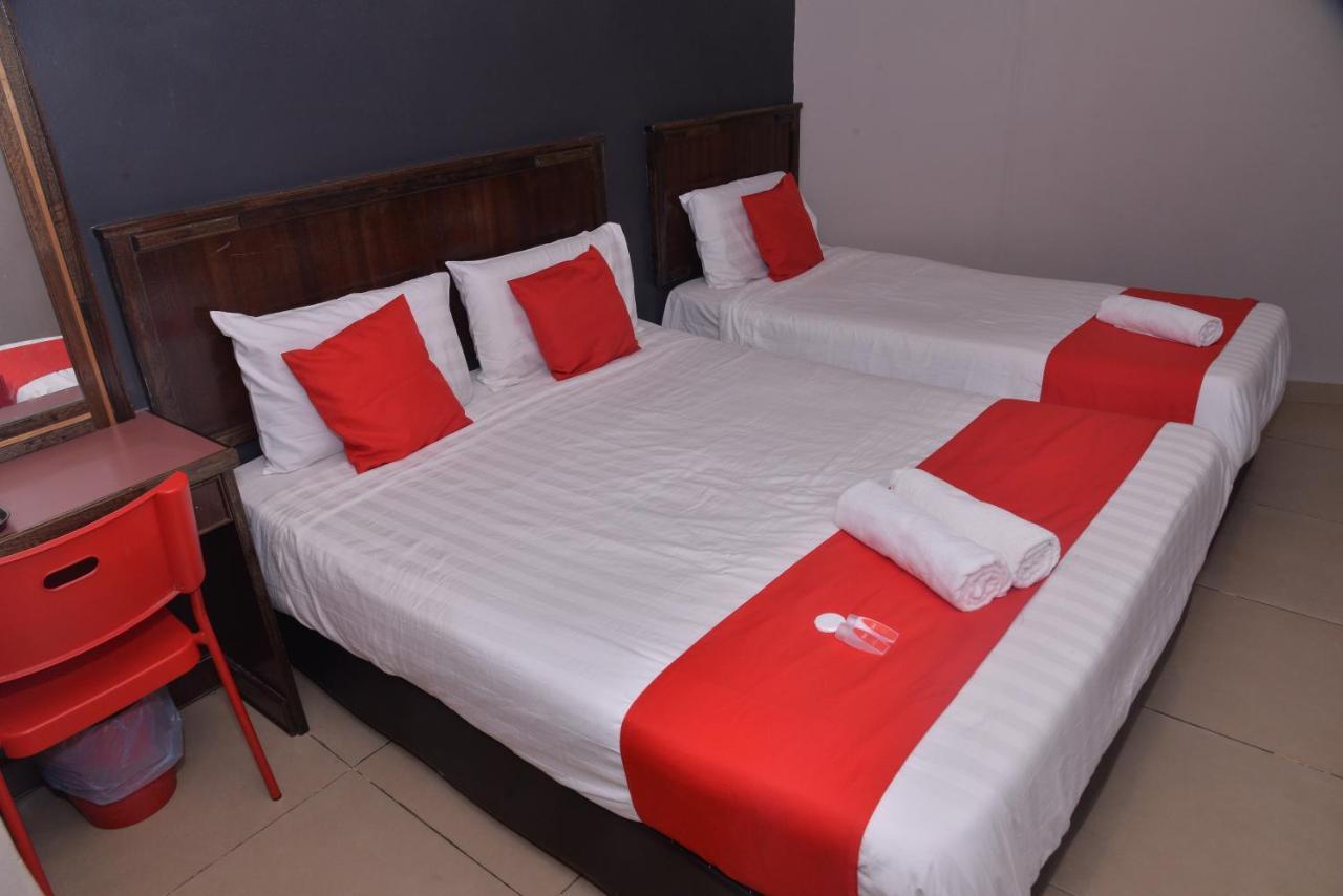 Nice Stay Hotel Raub Exteriér fotografie